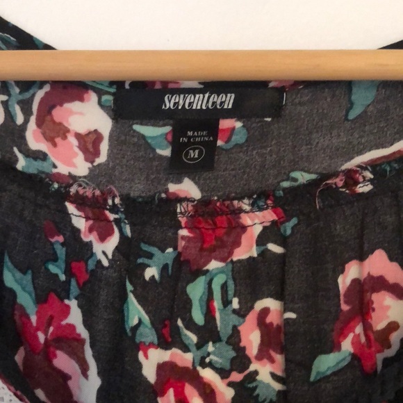 Floral tassel boho chic blouse - Picture 4 of 6